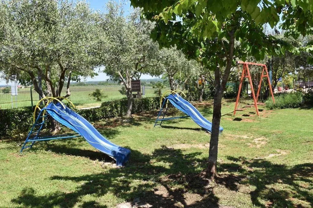 Apartment Apartmani Ritosa Novigrad  Croatia